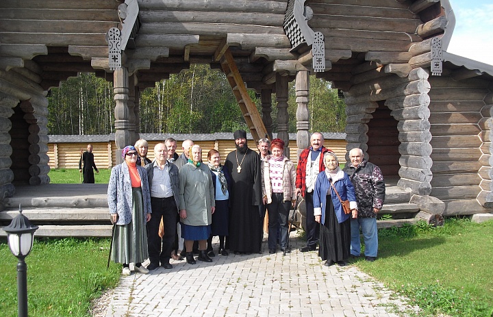 Экскурсия в Свято -Владимирский  мужской монастырь.