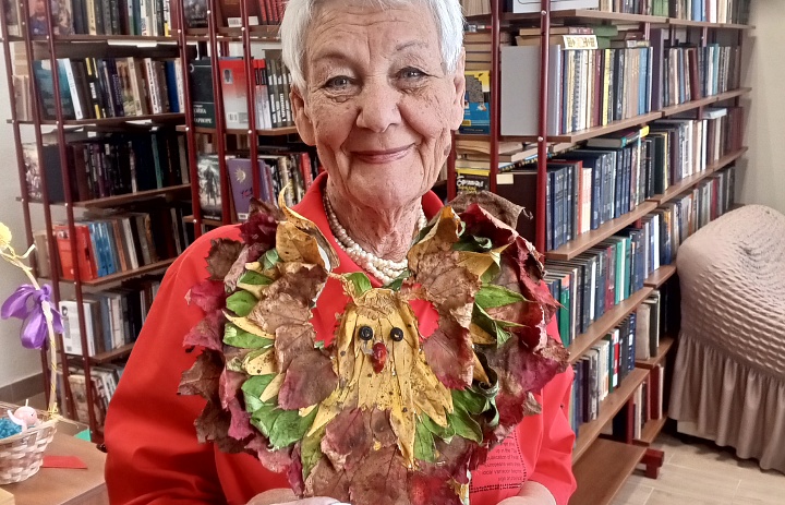 Сова из осенних листьев: мастер-класс на кружке «Умелые ручки»