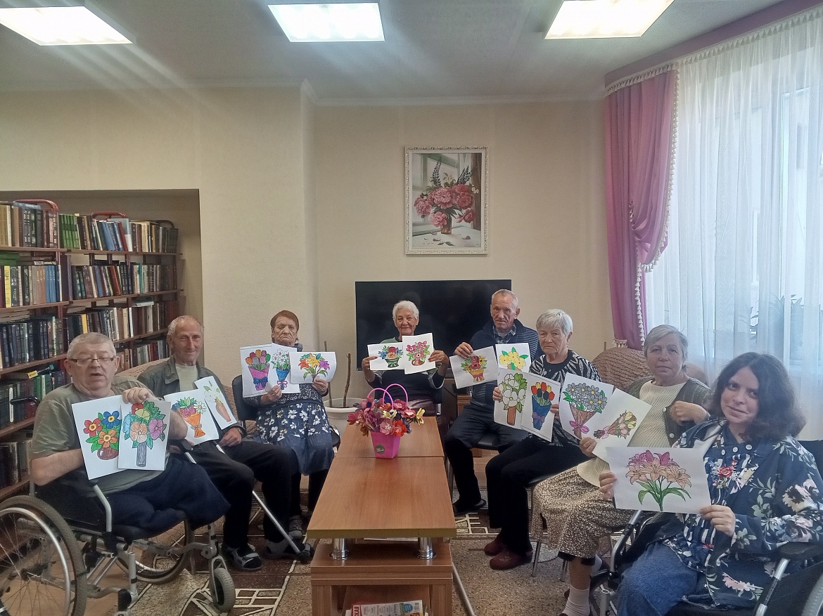 День разноцветных букетов: красота, рассказанная цветами и красками 