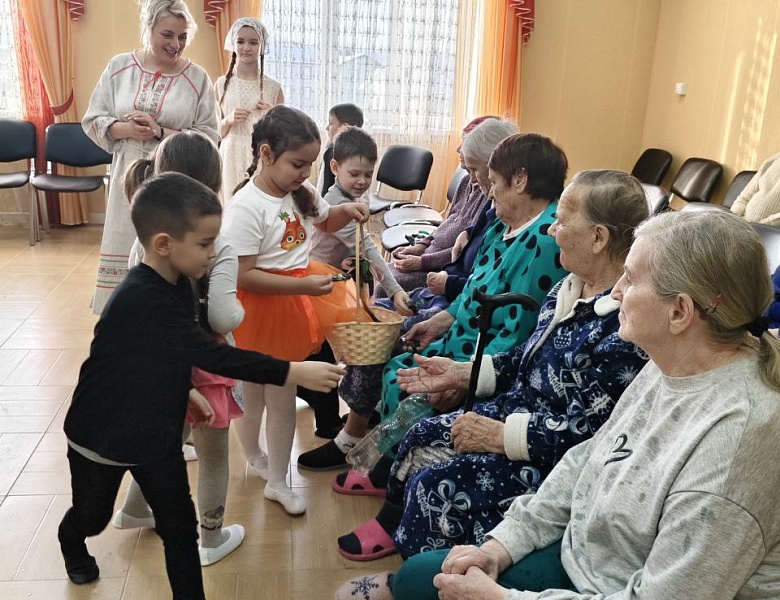 «Свет Крещения»: праздник добра и духовности в доме престарелых