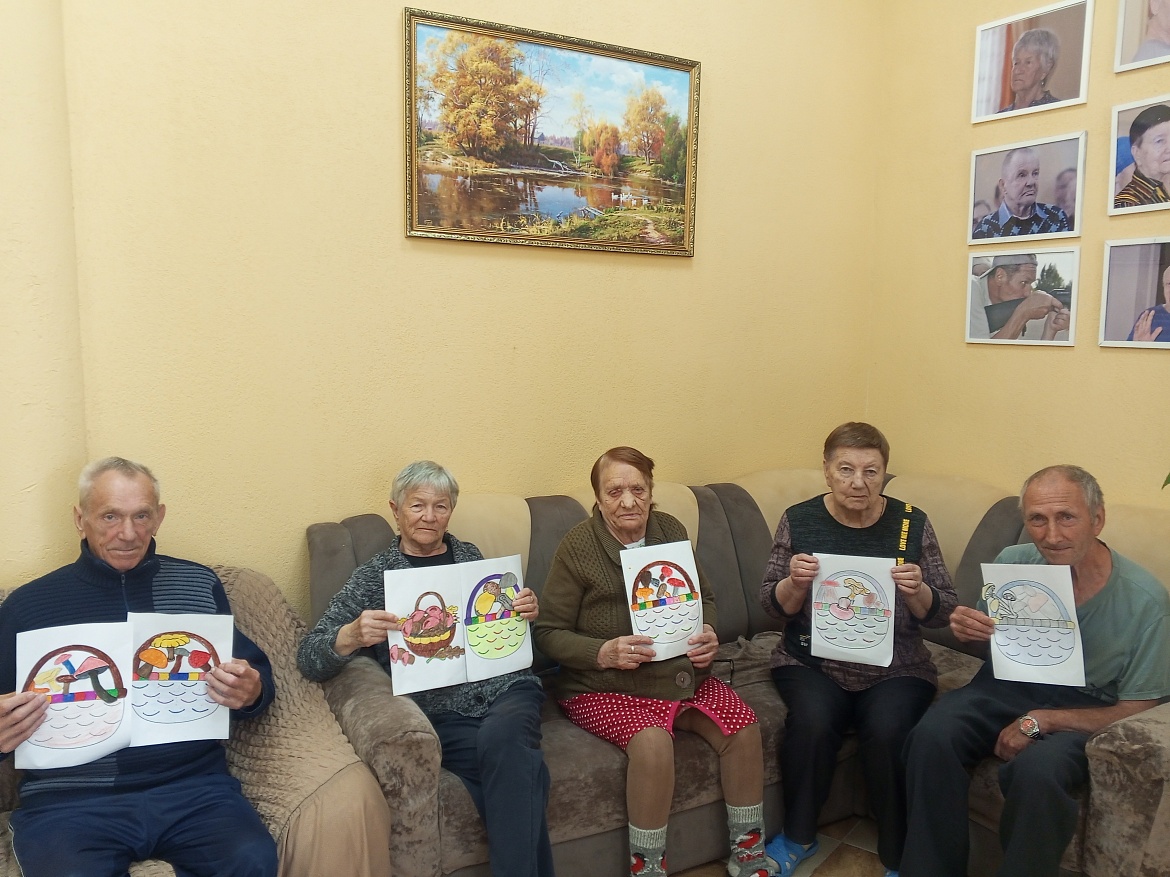 «Корзина любимых грибов: тёплые воспоминания и творчество на кружке „Умелых ручек“»