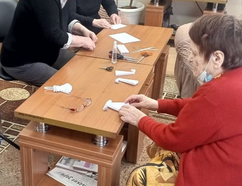 «Умелые ручки»: когда руки творят добро «ангелы к Крещению»