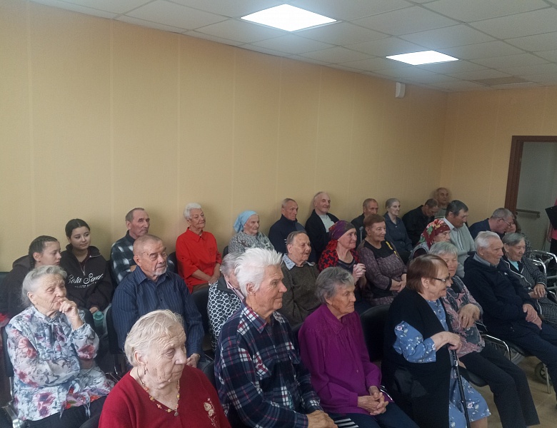 Тепло детских сердец — лучший подарок ко Дню пожилых людей
