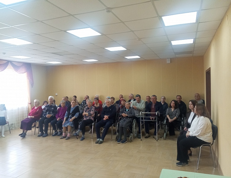 Тепло детских сердец — лучший подарок ко Дню пожилых людей